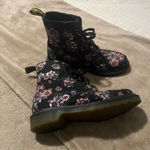 Floral Black Boots